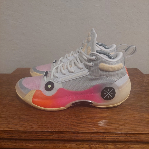 Li-Ning Way of Wade 10 'Blossom' Athletic Basketball Shoes Men's Size 7.5 - Picture 1 of 9